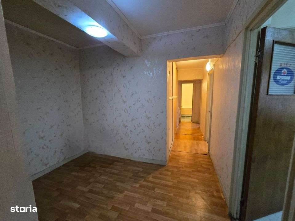 Apartament Decomandat 3 camere, Zona Nord - Imagine principală: 5/9