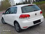 Volkswagen Golf VI 2.0 TDI Highline - 24