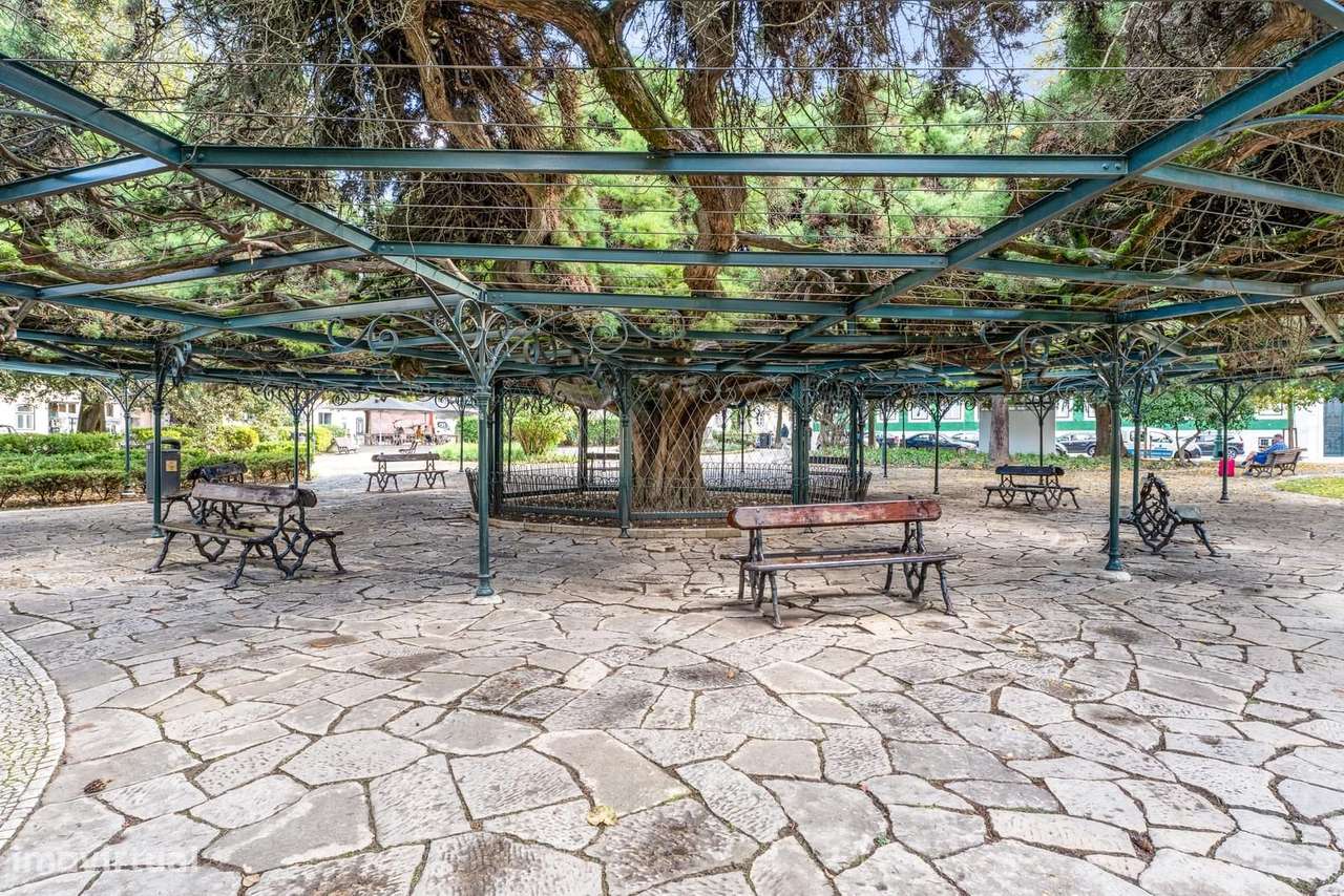 Apartamento T2 com varanda, Príncipe Real, Lisboa-26