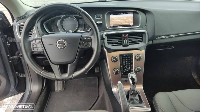 Volvo V40 Cross Country 2.0 D2 Summum Geartronic - 34