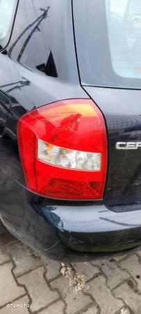 Kia Cerato HB Lampa lewy Tył 2006 - 1