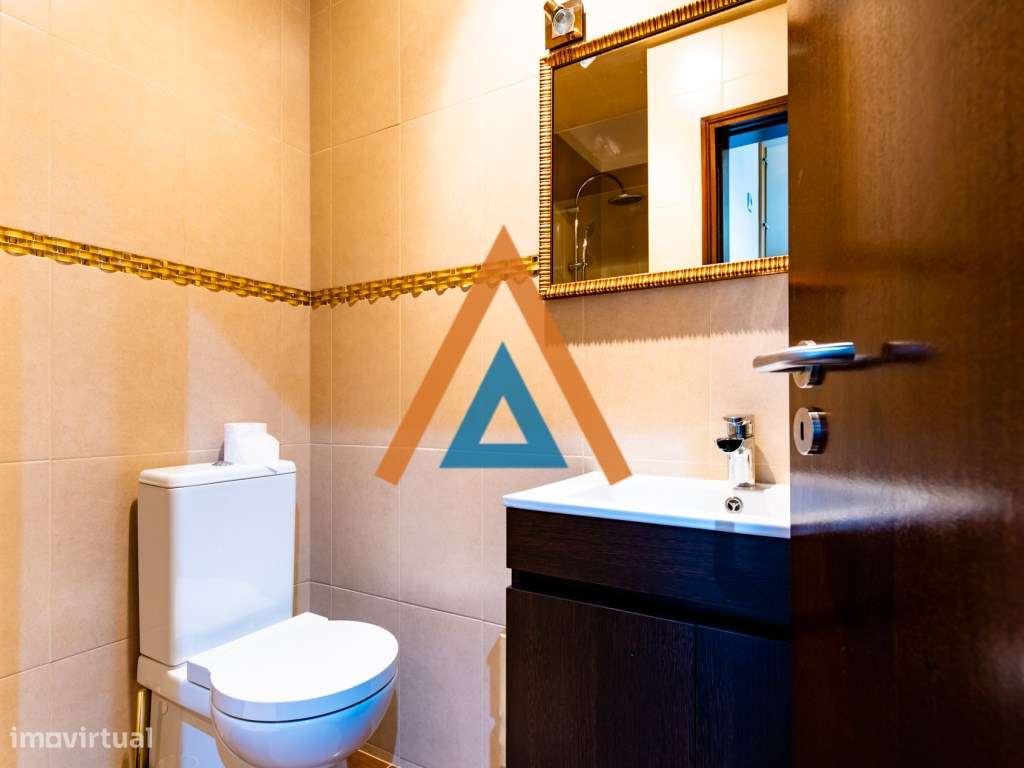 Excelente T2 - São João da Madeira-21