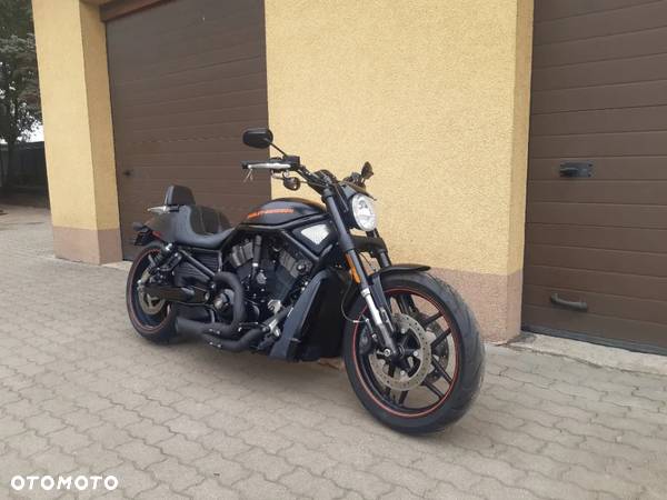 Harley-Davidson V-Rod Night Rod - 2