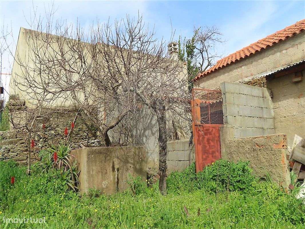 Moradia T2 para venda-26