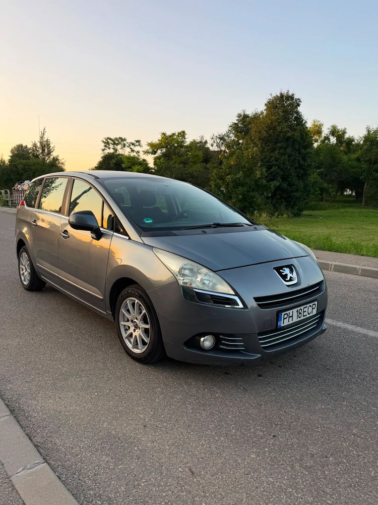 Peugeot 5008 I [2009 - 2017] 2011