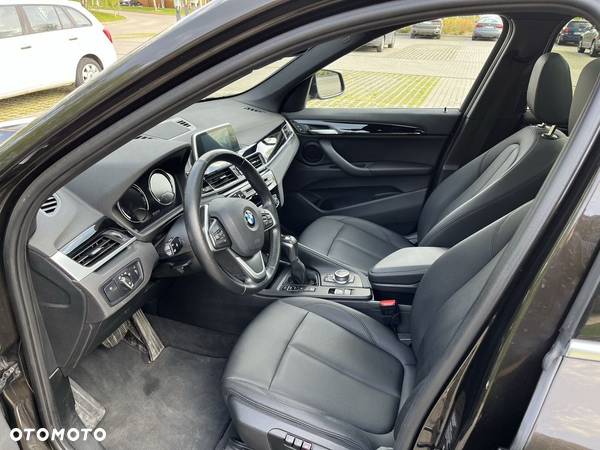 BMW X1 xDrive25i xLine - 17