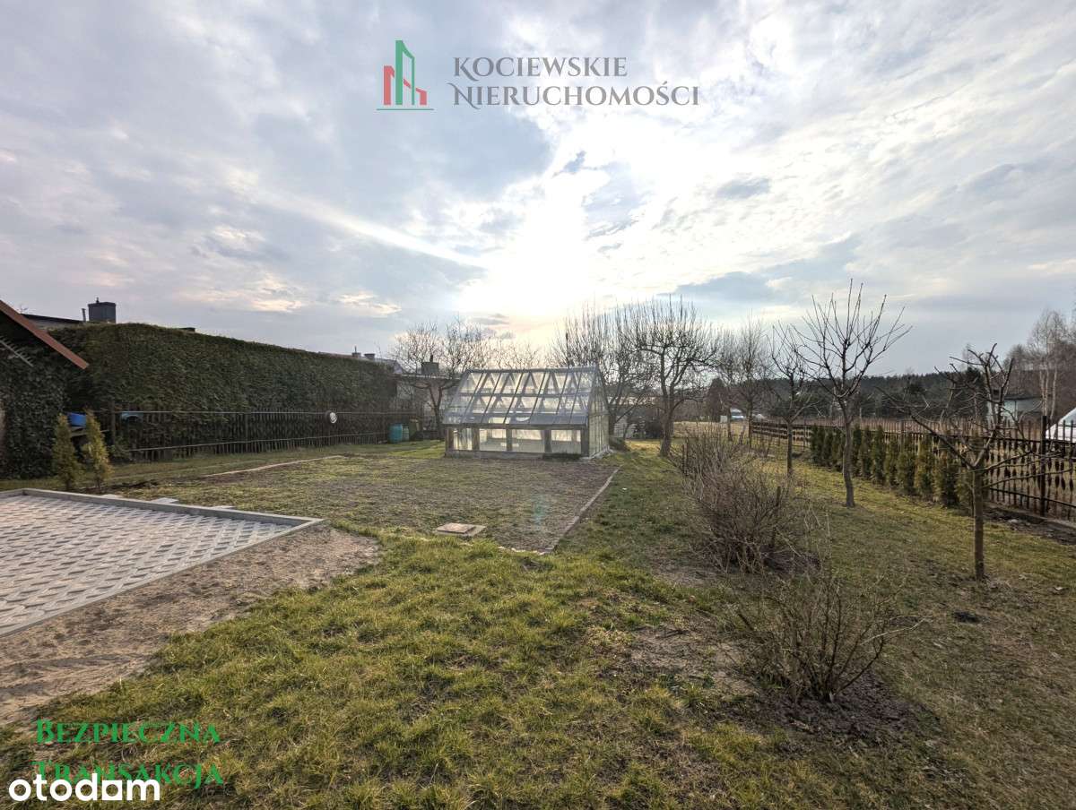 Dom z potencjałem dla rodziny lub inwestora.-17