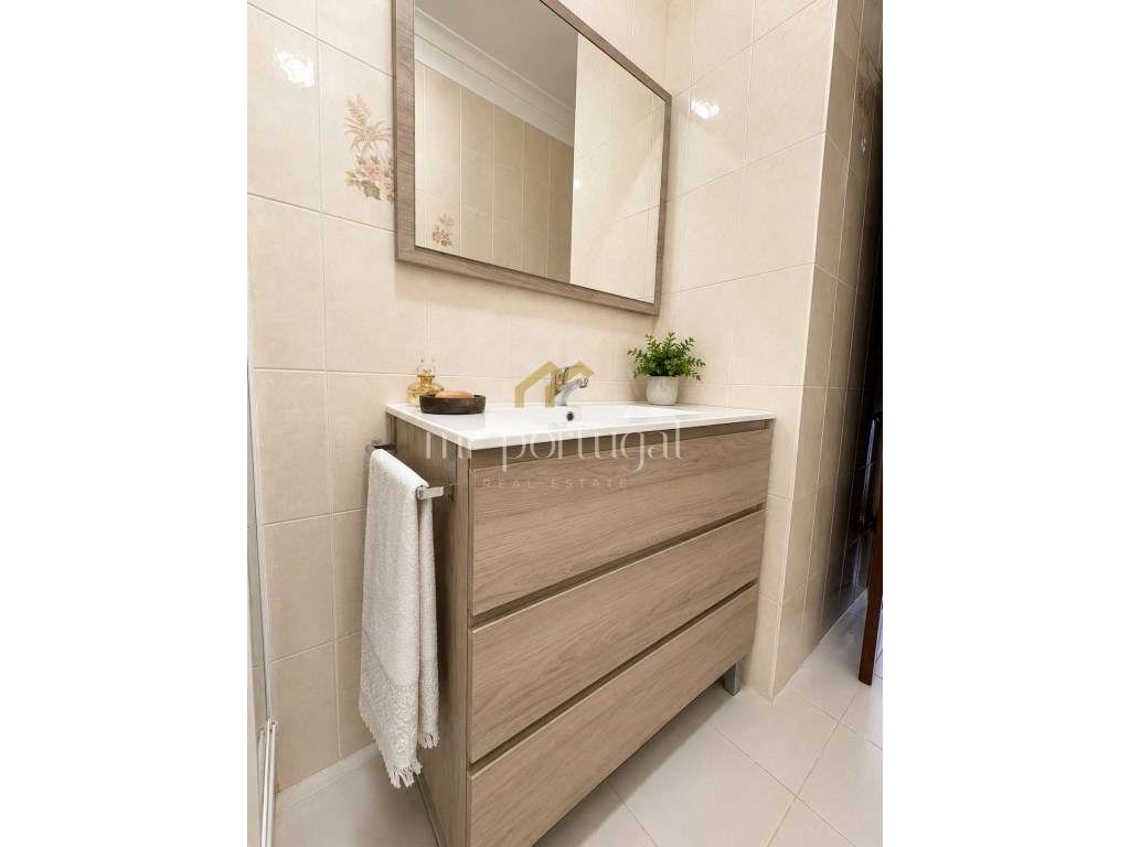 Excelente Apartamento T3 no Centro de Mafra com Parqueamento e Arre...-19