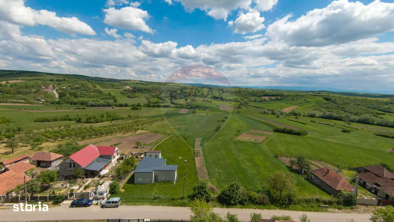 Casă cu 3 camere, anexă și 2042 mp teren de vânzare, în Calea Mare - Imagine principală: 3/16