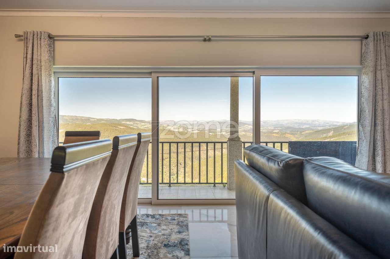 Moradia T6 Isolada – Oportunidade Única! - Grande imagem: 5/36