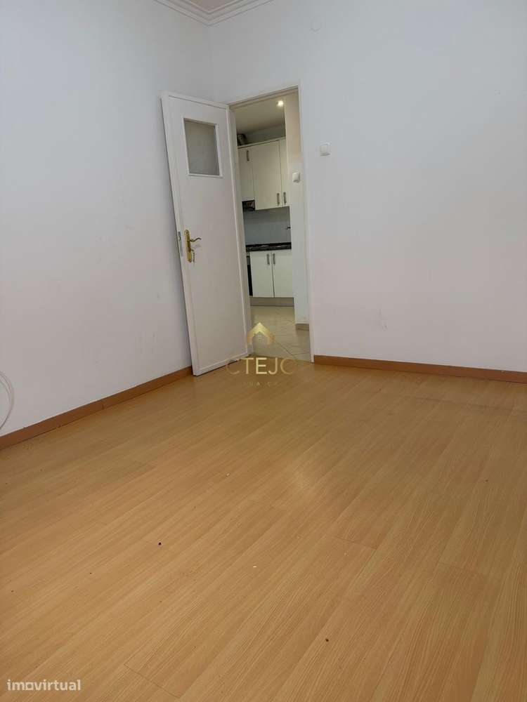 APARTAMENTO T1 - Grande imagem: 3/9