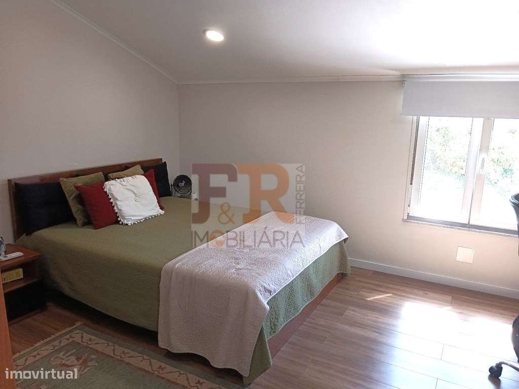 Moradia Isolada Duplex T6 Azeitão-28