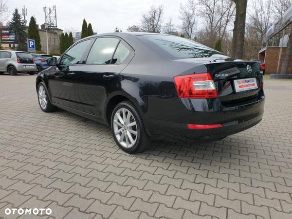 Skoda Octavia - 8