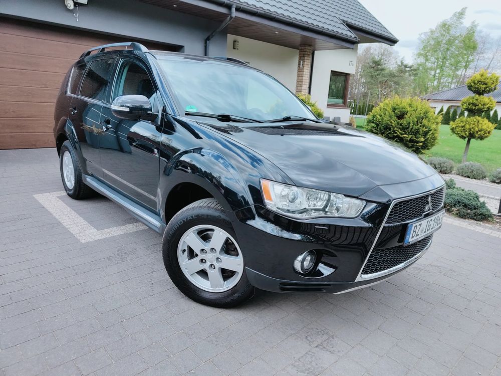 Mitsubishi Outlander II 2.2 DI-D 4WD TC-SST Intense 2011
