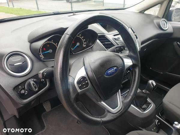 Ford Fiesta 1.25 Trend - 28