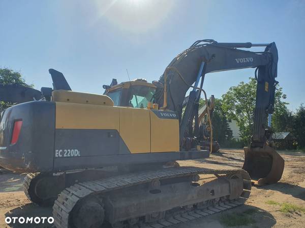 Volvo EC220DL - 8