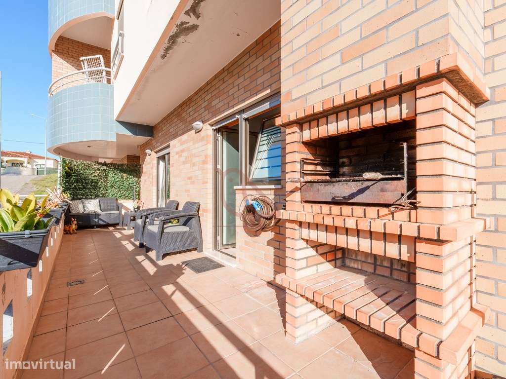 T3 com Terraço Envolvente e Garagem de 70 m² | Casais Castelo, Riachos-34