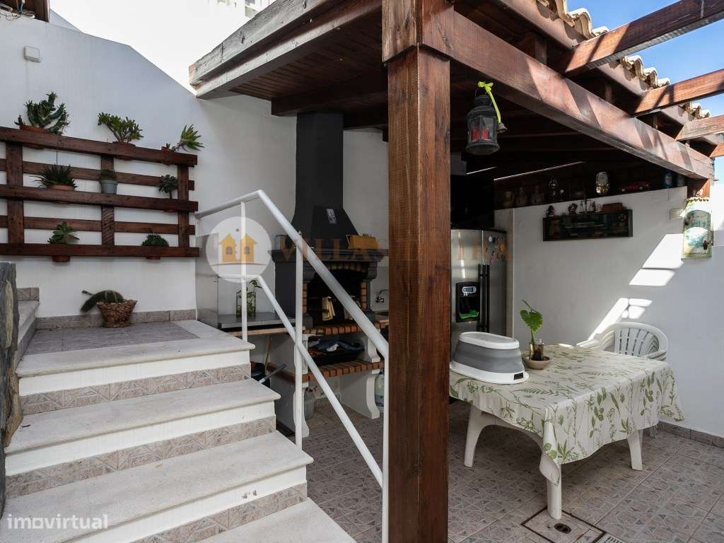 Moradia T4 - Com Vista Mar e Cidade - Topo- Urbanização Miramar-14