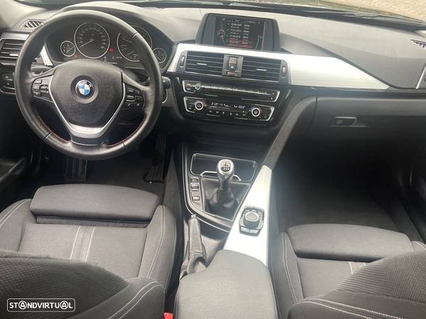 BMW 320 d Touring EfficientDynamics Line Sport - 29