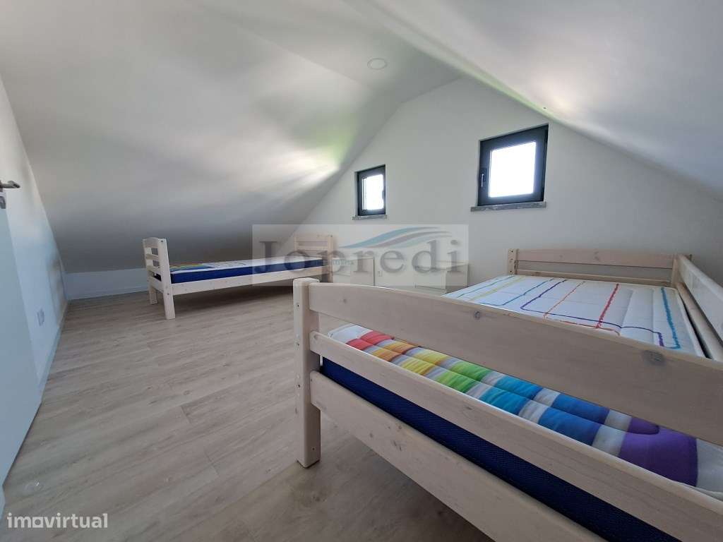 Moradia T4 na Aroeira-39