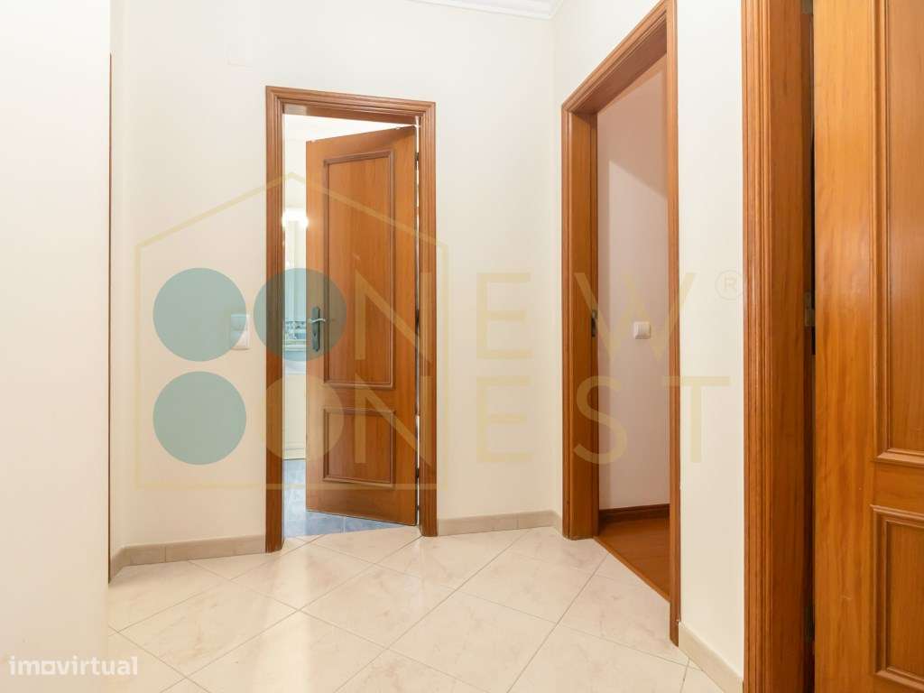 Apartamento T3 no Vale do Cobro com 128m²-5