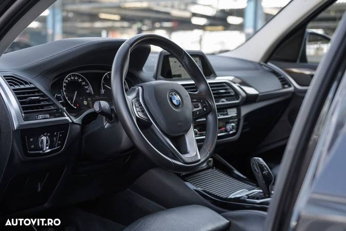 BMW X3 xDrive20d Aut. Luxury Line - 13