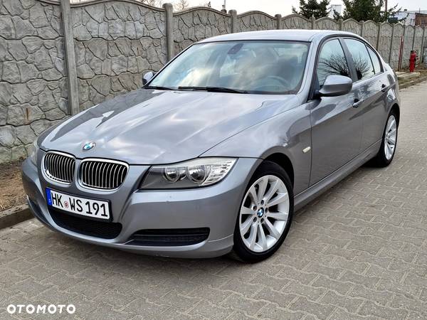 BMW Seria 3 318d Sport Line - 1