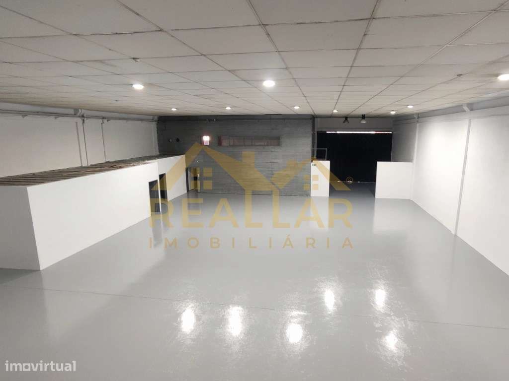 Excelente armazém localizado em Perafita - Grande imagem: 2/25