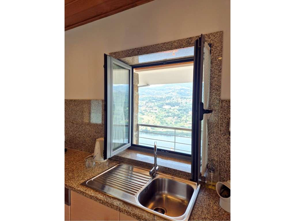 Casa fim semana c/ vistas espetaculares p/ o Douro.-30