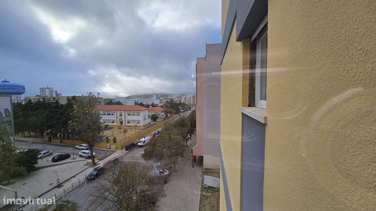 T2 Remodelado no Coração de Setúbal – Onde a Vida Tem Mais Cor - Grande imagem: 3/27