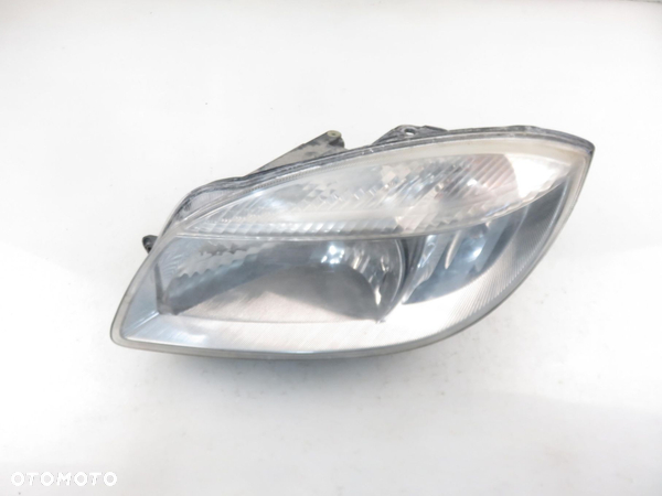 LAMPA LEWA PRZEDNIA SKODA FABIA II (542) 24783100 - 2