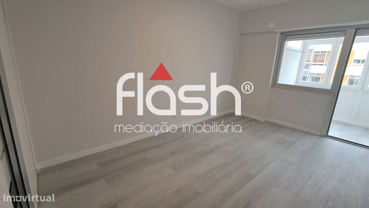 T2 Remodelado com elevador e arrecadação na Figueirinha-Oeiras-21