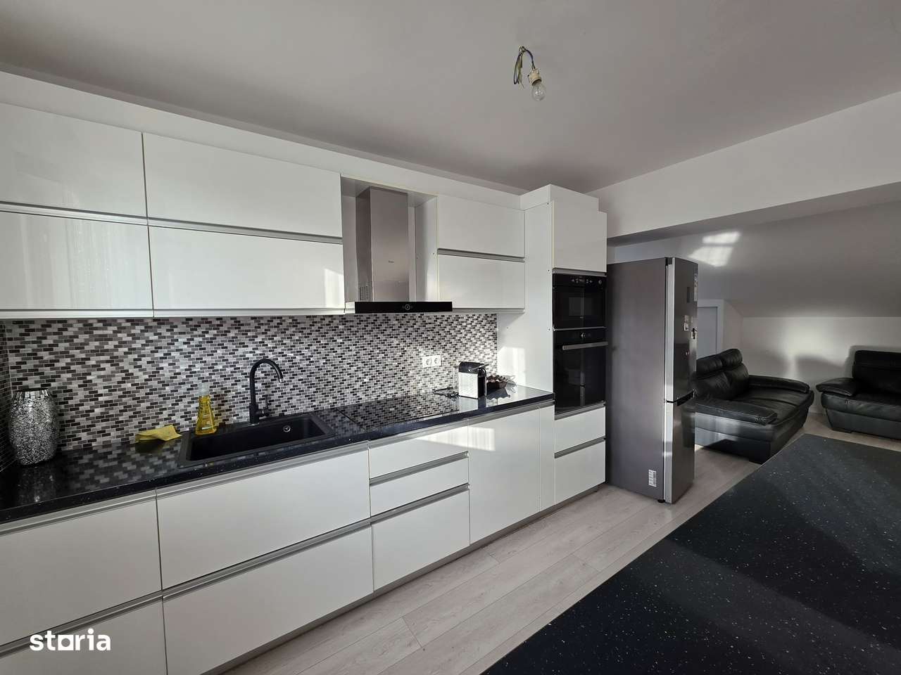 Apartament 4 camere zona Centrala-1