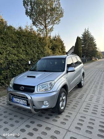 Toyota RAV4 2.0 D-4D 4x4 - 1