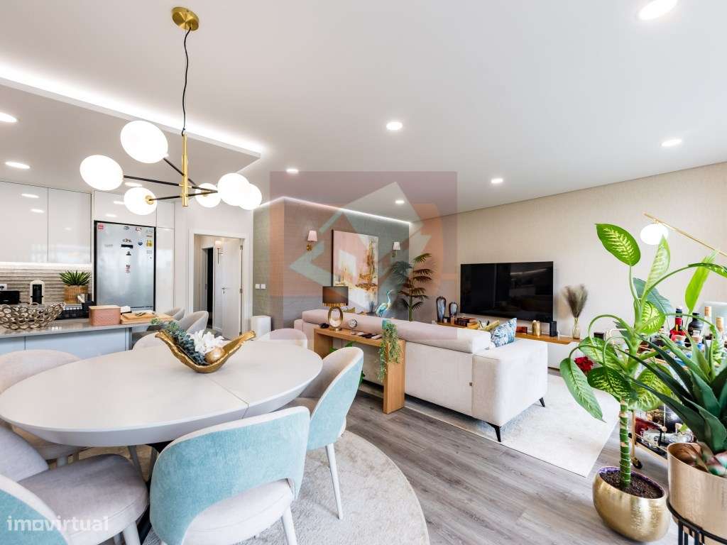 Apartamento T2 mobilado em Casal de Cambra-12