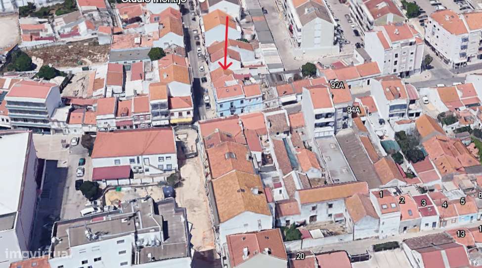 Moradia Térrea com Potencial de Construção de prédio no Centro do Mont - Grande imagem: 4/22