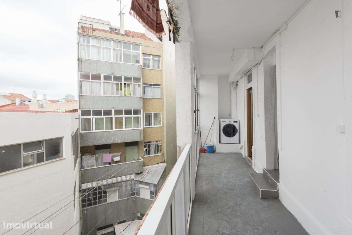 Quarto - localizado em Arroios Lisbon - Grande imagem: 5/8