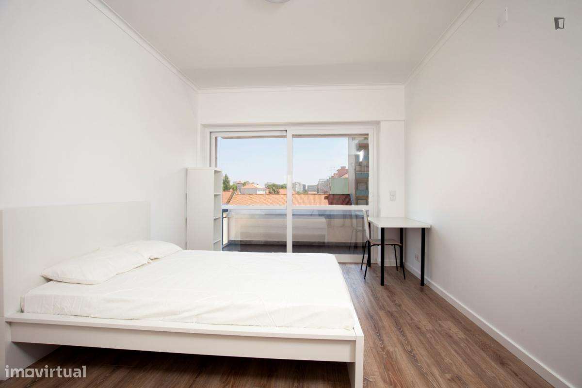 Quarto - localizado em Alvalade Lisbon - Grande imagem: 5/6