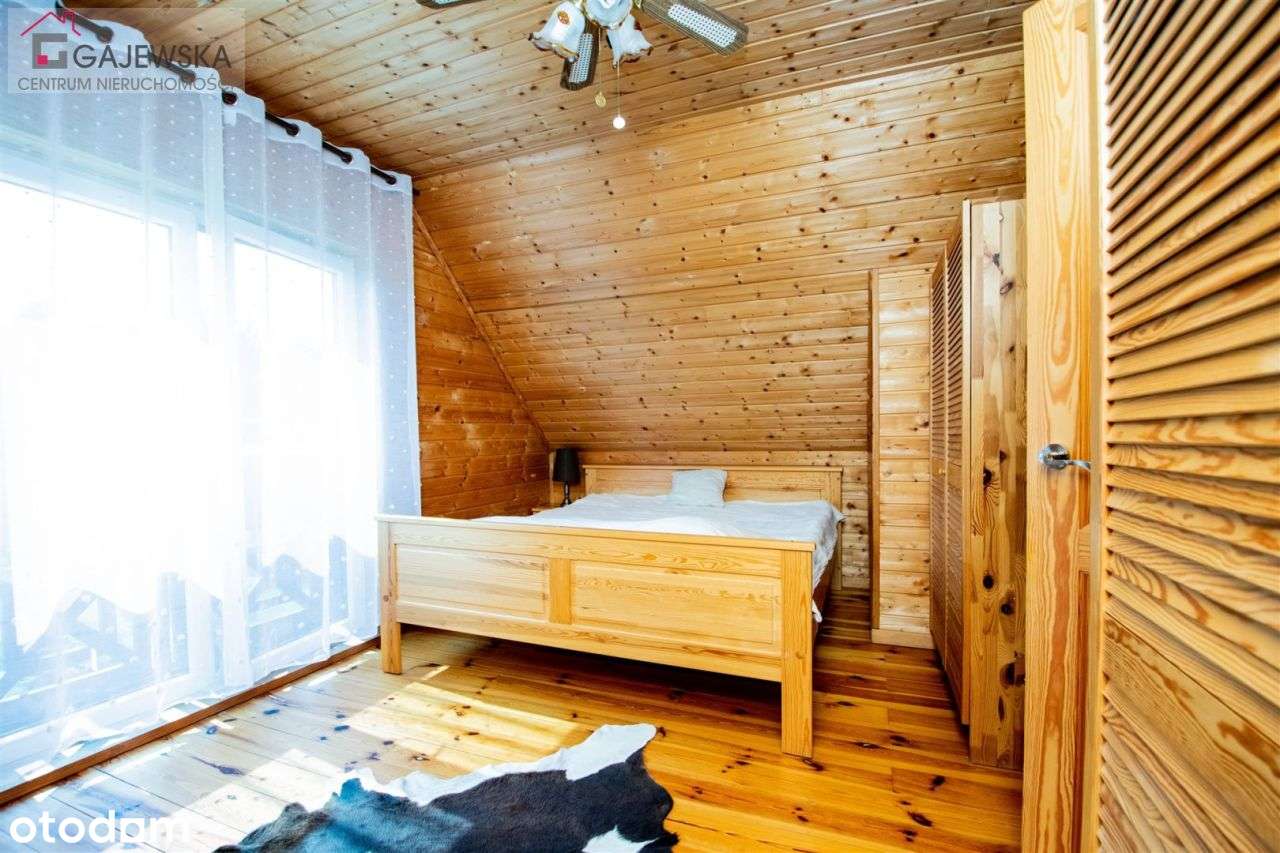 Urokliwa nieruchomość z drewnianym domem!-12