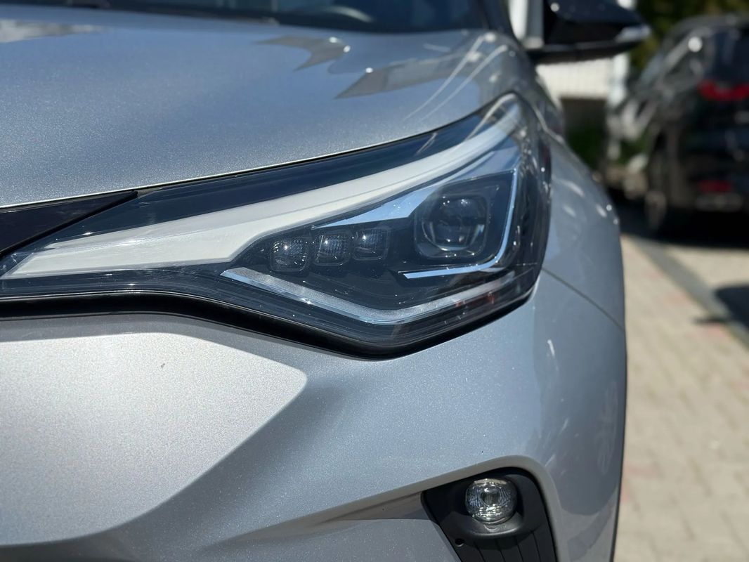 Toyota C-HR 1.8 HSD 122 CP 4x2 CVT Cult - 10