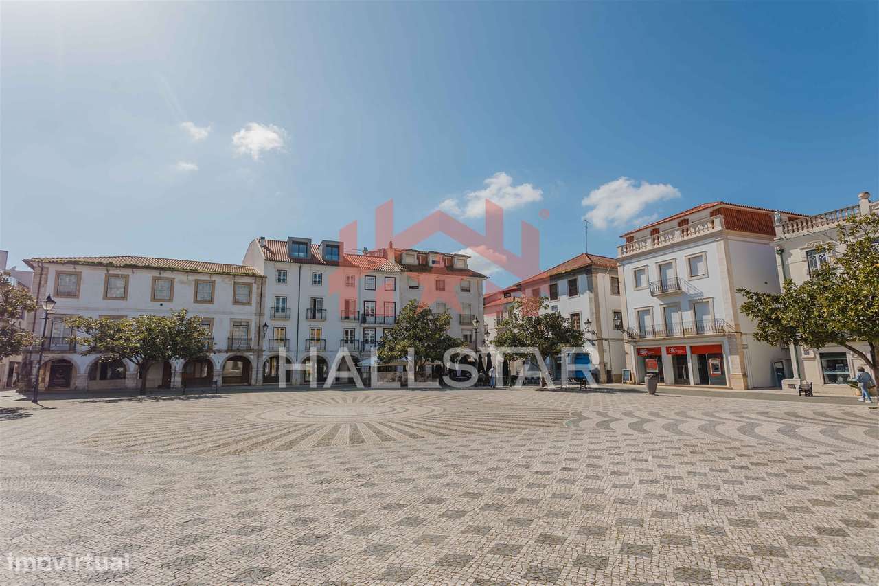 Apartamento T2 Novo / Cozinha Equipada / Vista Castelo de Leiria-36