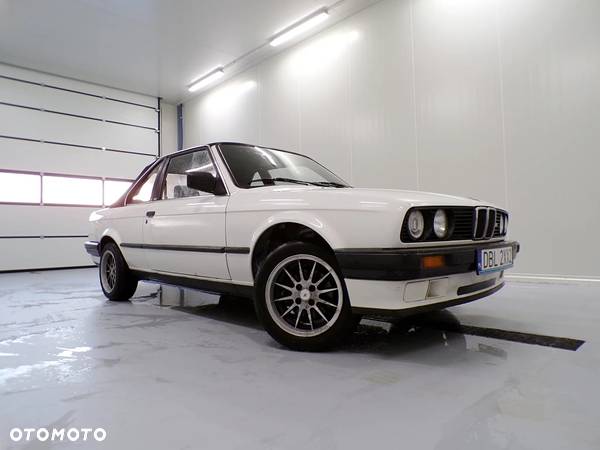 BMW Seria 3 316i - 1