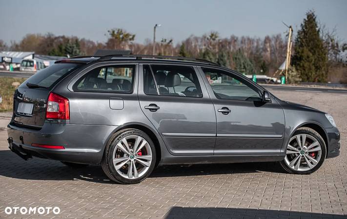 Skoda Octavia 2.0 TFSI RS - 14