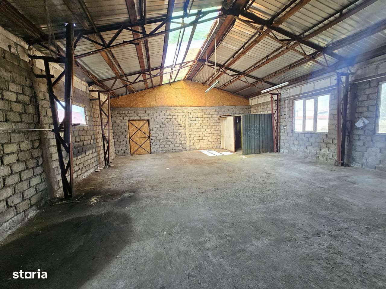 Hală de închiriat în Curtea de Argeș. - Imagine principală: 4/11