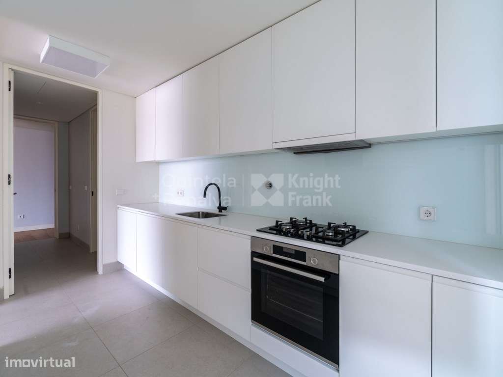 Apartamento T4 para arrendamento sem móveis em Santo António - Grande imagem: 5/32