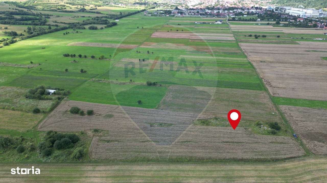 Teren intravilan de vânzare 1180 mp – Zărnești-5