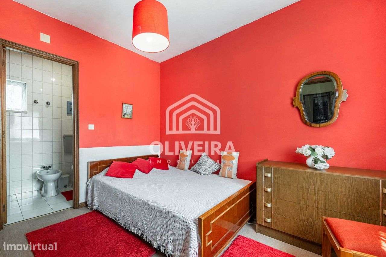 Moradia com Habitação e Comércio-26