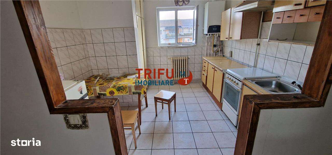 Apartament 2 camere zona Liceul Militar-3