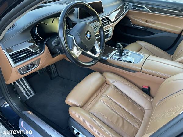 BMW Seria 7 740d xDrive - 3