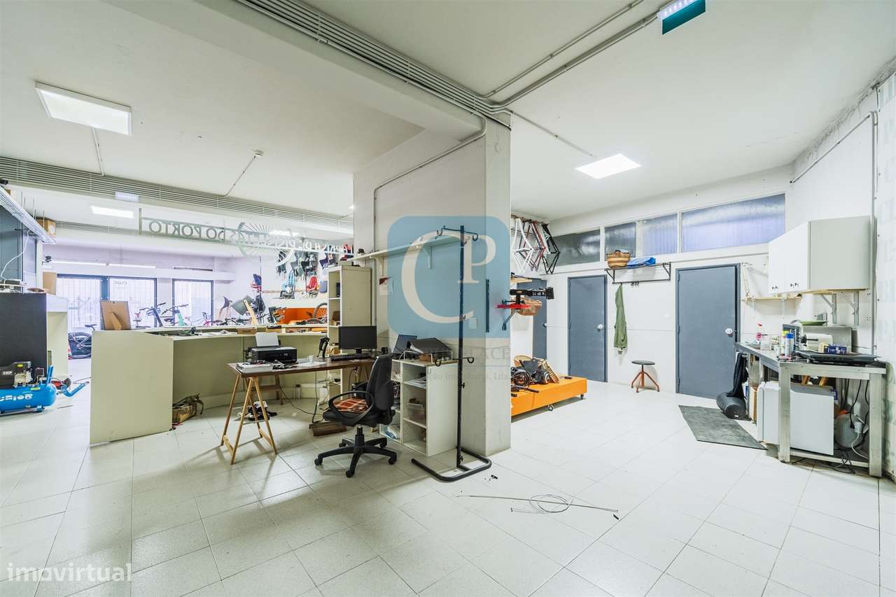 Espaço comercial em Cedofeita, Porto - Grande imagem: 2/26